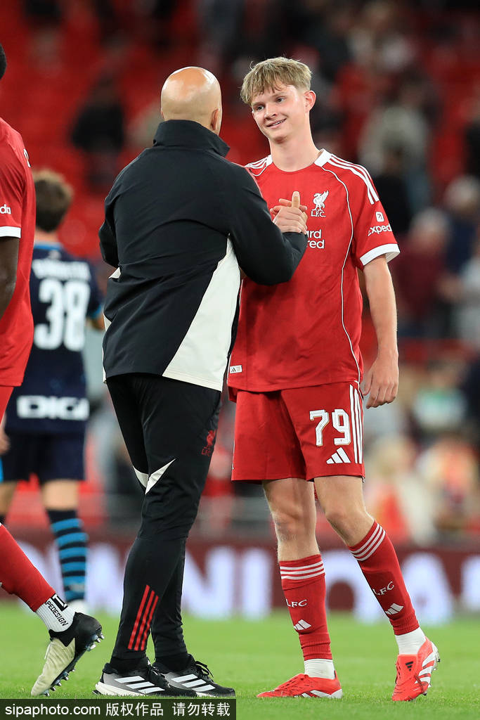 斯洛特：欧冠小组赛充满挑战与兴奋，利物浦迎战豪强的时刻来临！